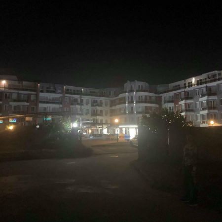 Emberli Aparthotel Lozenets Eksteriør billede